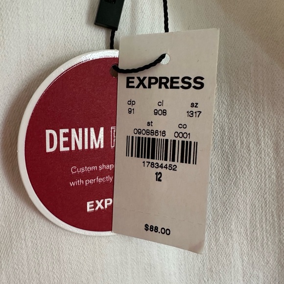 Express White Ankle Cropped Pants - Picture 9 of 12